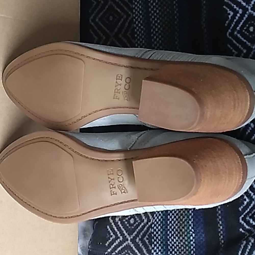 ❤️💐⚡️NIB Women's Frye Jacy Chelsea very light green size 6❤️💐⚡️ - Picture 7 of 12